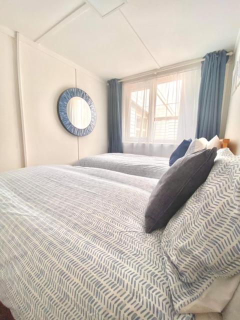 Dog Friendly Cottage 2 Mins To Beach With Hot Tub And Zappi Ev Lessingham 外观 照片