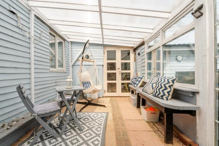 Dog Friendly Cottage 2 Mins To Beach With Hot Tub And Zappi Ev Lessingham 外观 照片