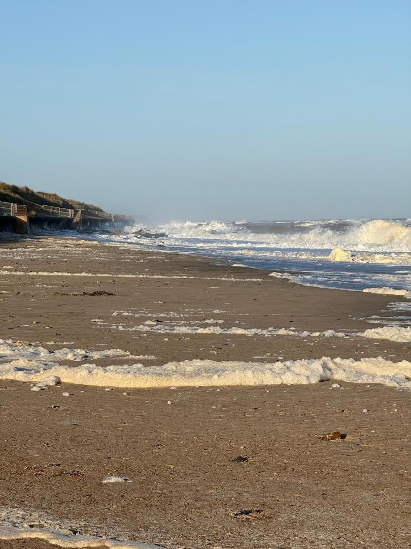 Dog Friendly Cottage 2 Mins To Beach With Hot Tub And Zappi Ev Lessingham 外观 照片